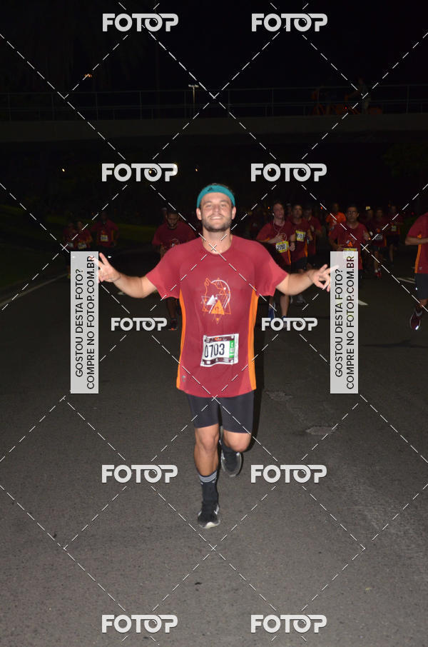 Buy your photos of the eventRun The Night - Rio de Janeiro on Fotop