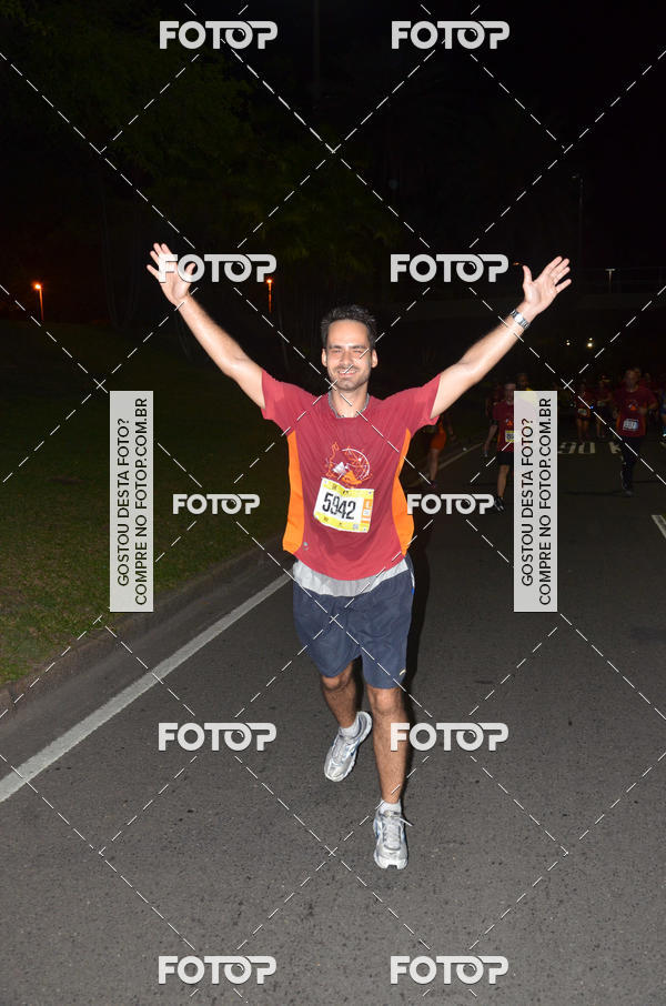 Buy your photos of the eventRun The Night - Rio de Janeiro on Fotop