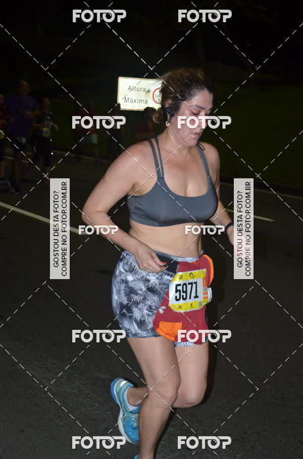 Buy your photos of the eventRun The Night - Rio de Janeiro on Fotop
