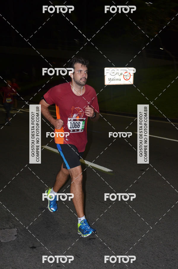 Buy your photos of the eventRun The Night - Rio de Janeiro on Fotop