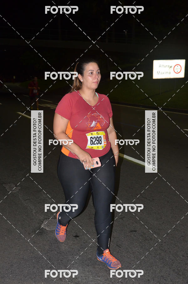 Buy your photos of the eventRun The Night - Rio de Janeiro on Fotop