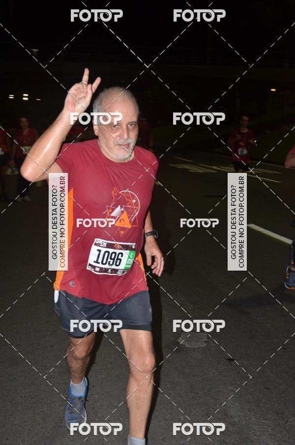 Buy your photos of the eventRun The Night - Rio de Janeiro on Fotop