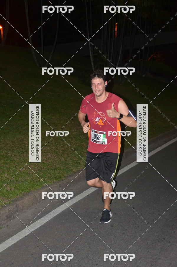 Buy your photos of the eventRun The Night - Rio de Janeiro on Fotop