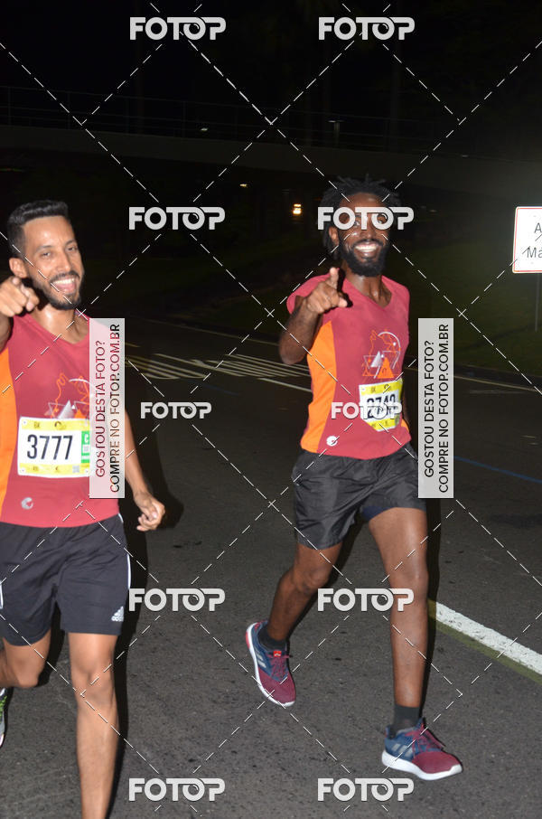 Buy your photos of the eventRun The Night - Rio de Janeiro on Fotop
