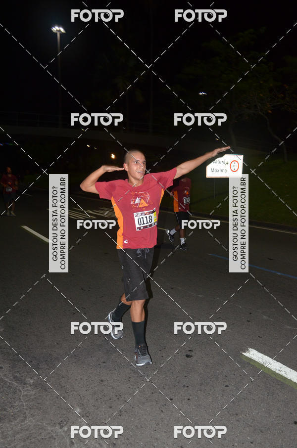 Buy your photos of the eventRun The Night - Rio de Janeiro on Fotop