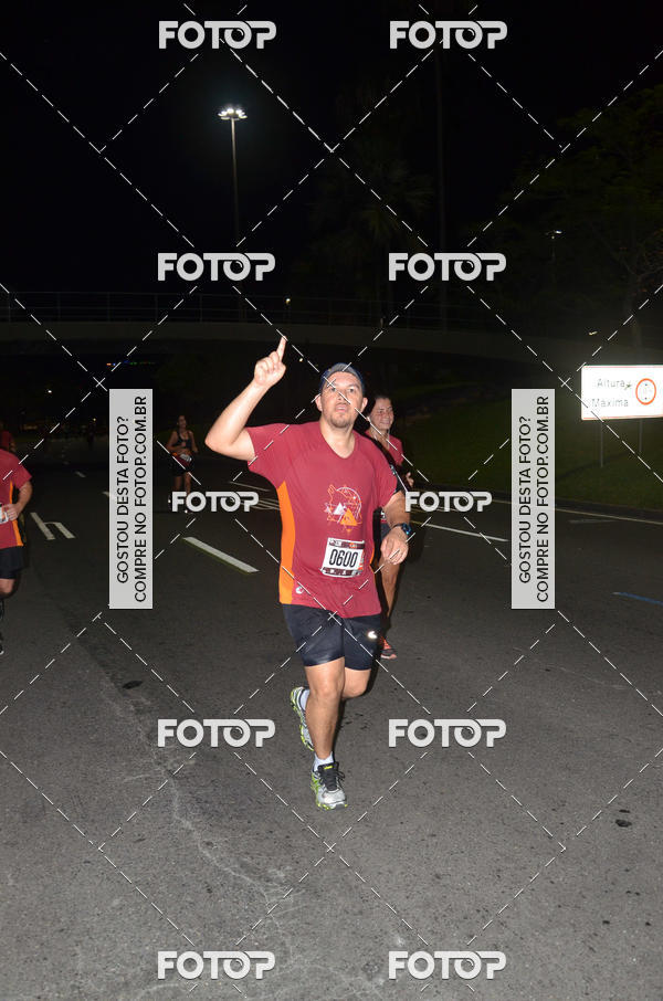 Buy your photos of the eventRun The Night - Rio de Janeiro on Fotop