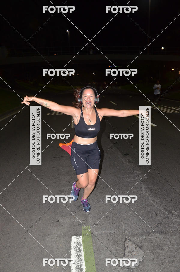 Buy your photos of the eventRun The Night - Rio de Janeiro on Fotop