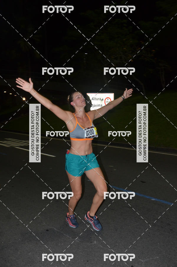 Buy your photos of the eventRun The Night - Rio de Janeiro on Fotop