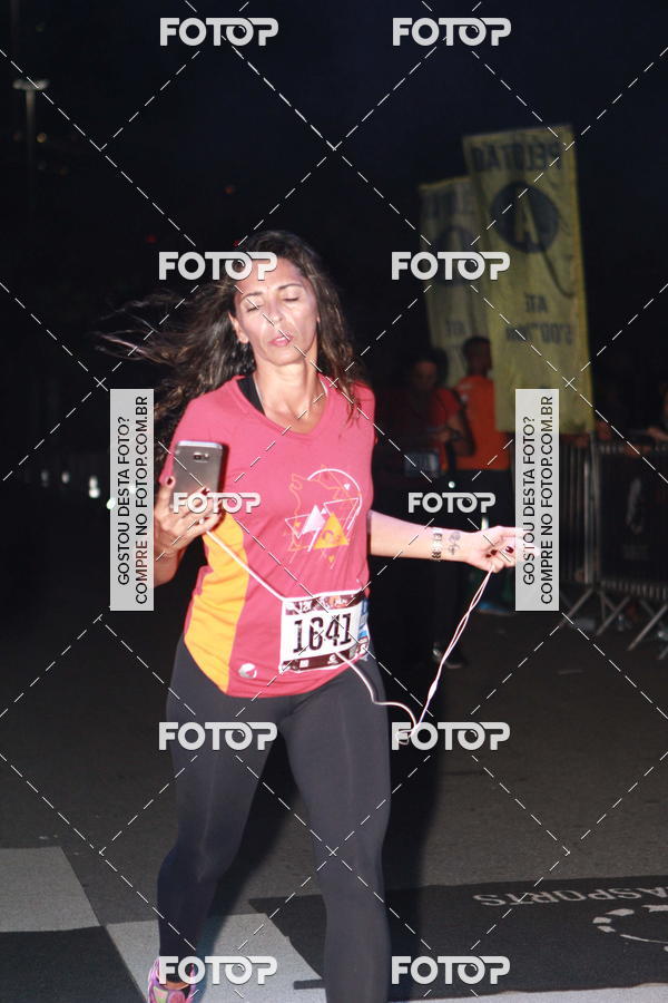 Buy your photos of the eventRun The Night - Rio de Janeiro on Fotop