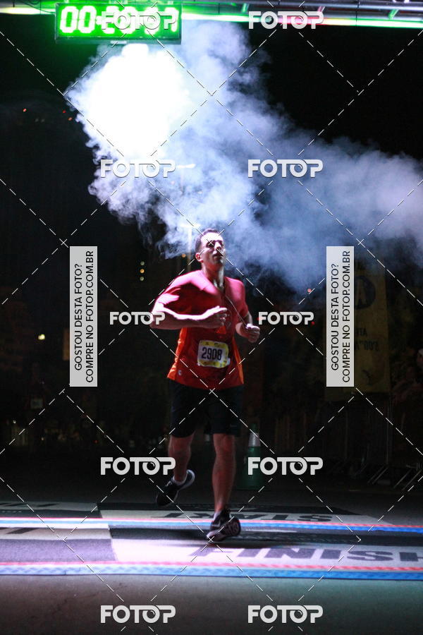 Buy your photos of the eventRun The Night - Rio de Janeiro on Fotop