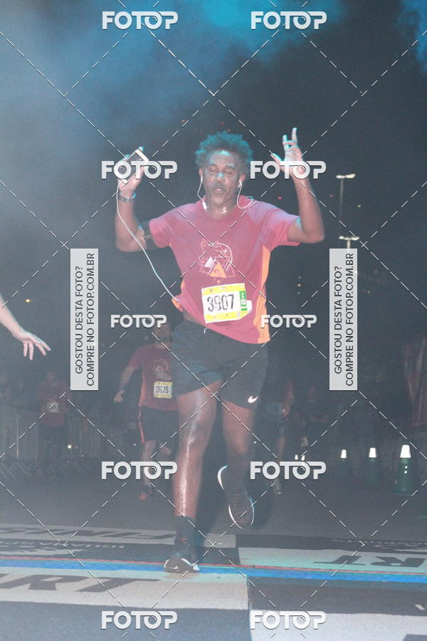 Buy your photos of the eventRun The Night - Rio de Janeiro on Fotop