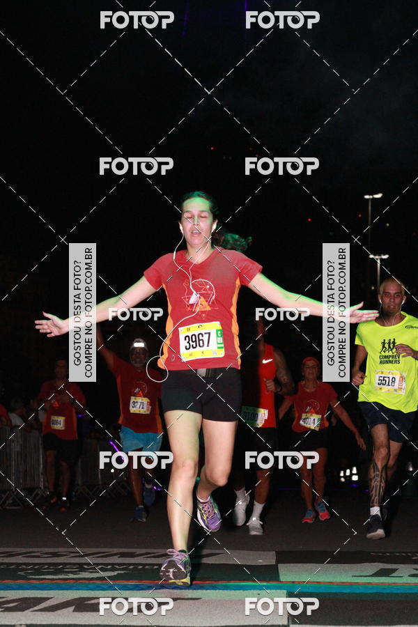 Buy your photos of the eventRun The Night - Rio de Janeiro on Fotop