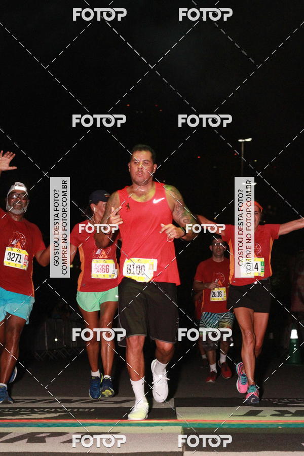 Buy your photos of the eventRun The Night - Rio de Janeiro on Fotop