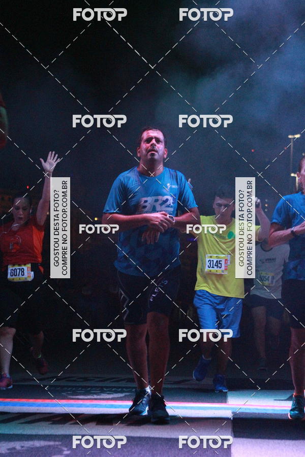 Buy your photos of the eventRun The Night - Rio de Janeiro on Fotop