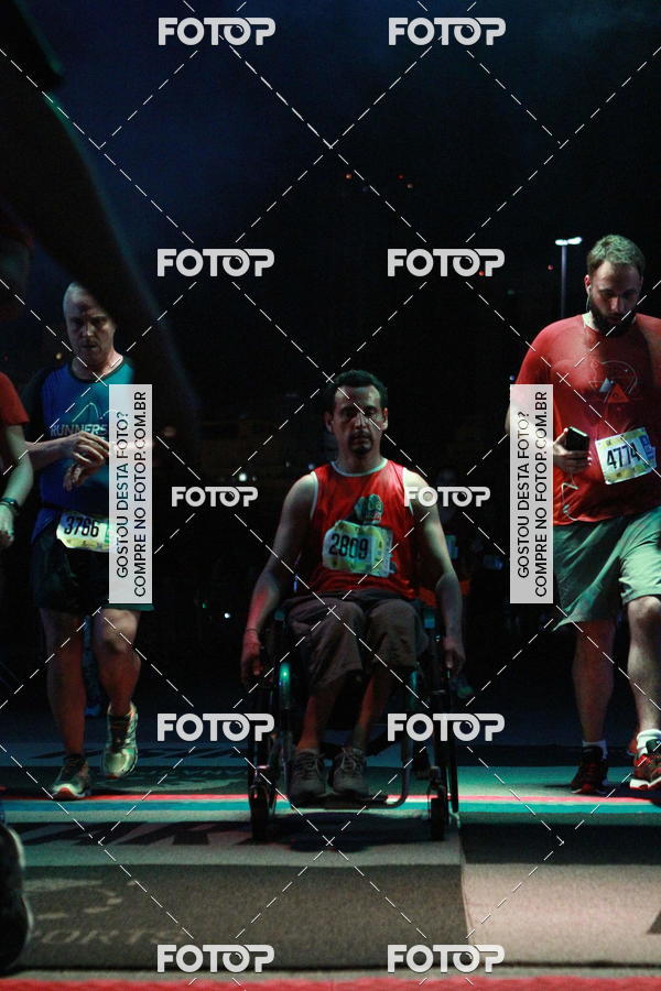Buy your photos of the eventRun The Night - Rio de Janeiro on Fotop