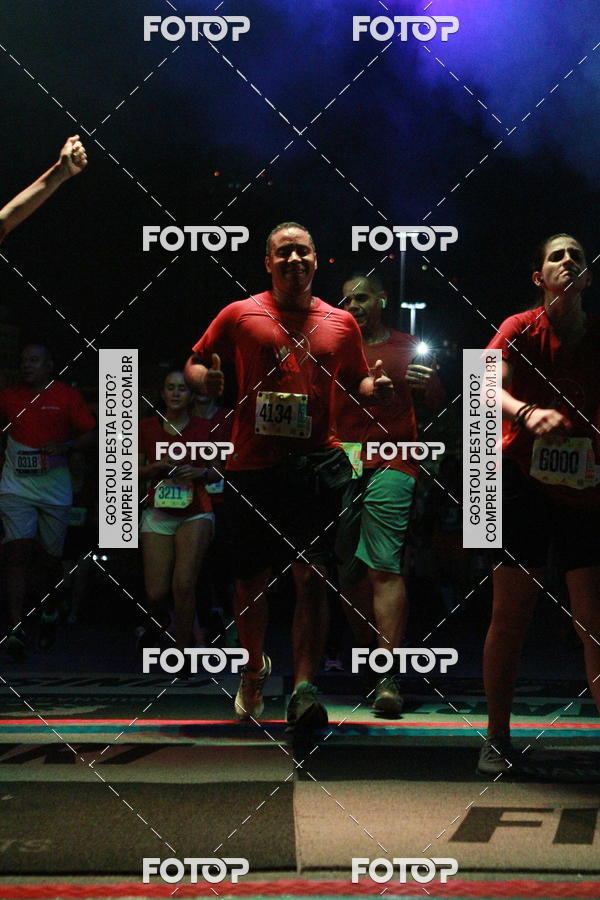 Buy your photos of the eventRun The Night - Rio de Janeiro on Fotop