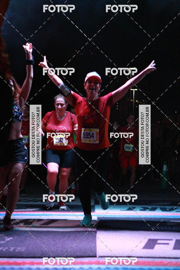 Buy your photos of the eventRun The Night - Rio de Janeiro on Fotop