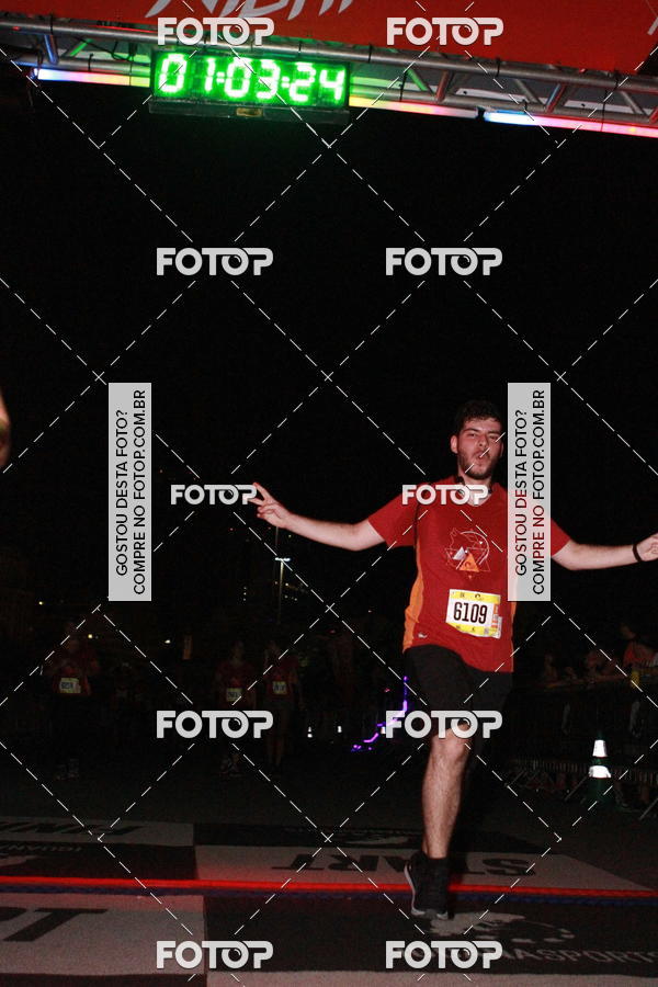 Buy your photos of the eventRun The Night - Rio de Janeiro on Fotop