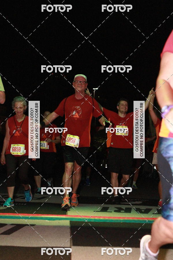 Buy your photos of the eventRun The Night - Rio de Janeiro on Fotop