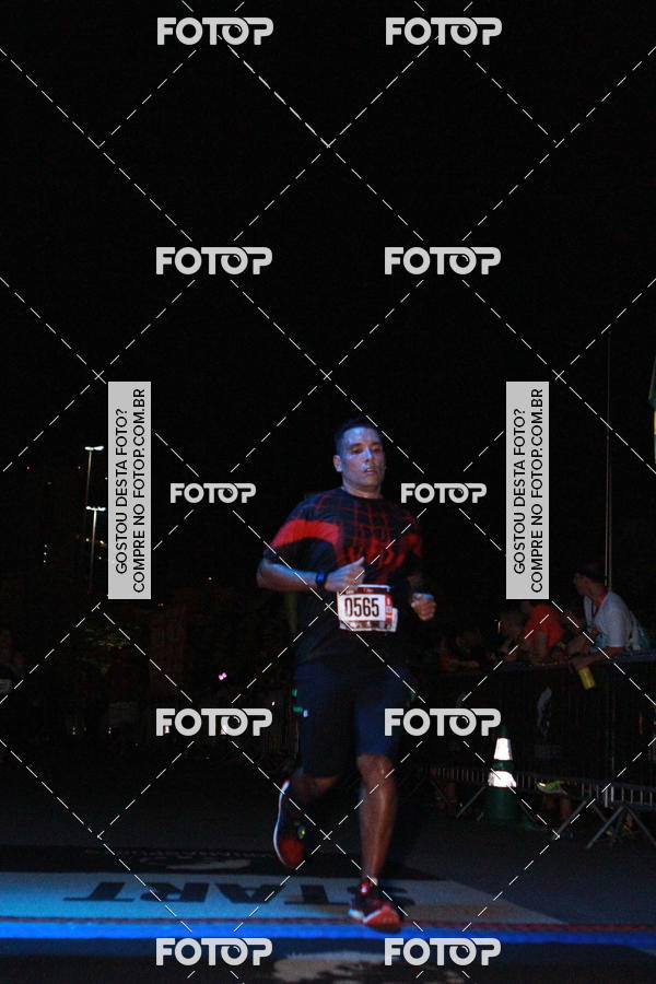 Buy your photos of the eventRun The Night - Rio de Janeiro on Fotop