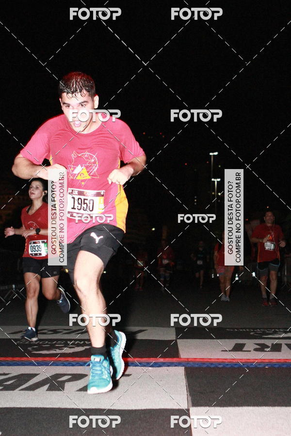 Buy your photos of the eventRun The Night - Rio de Janeiro on Fotop