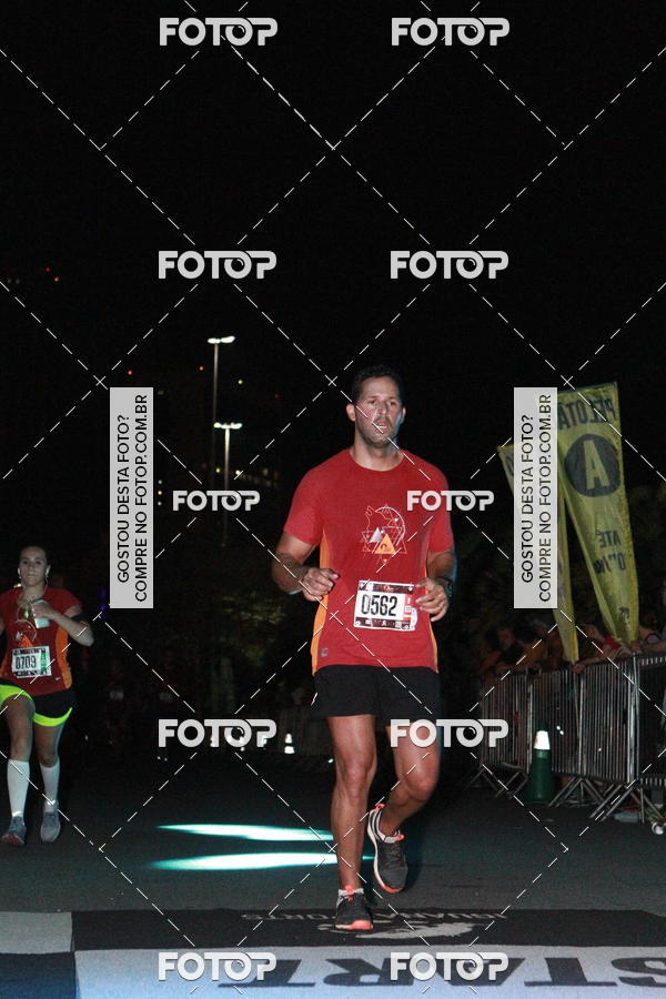 Buy your photos of the eventRun The Night - Rio de Janeiro on Fotop
