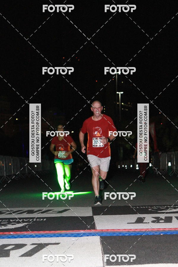 Buy your photos of the eventRun The Night - Rio de Janeiro on Fotop