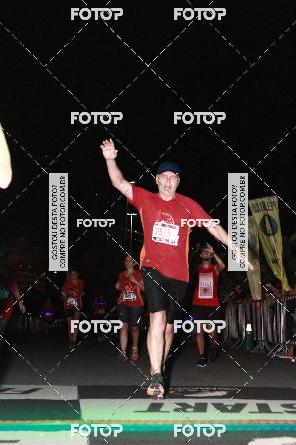 Buy your photos of the eventRun The Night - Rio de Janeiro on Fotop