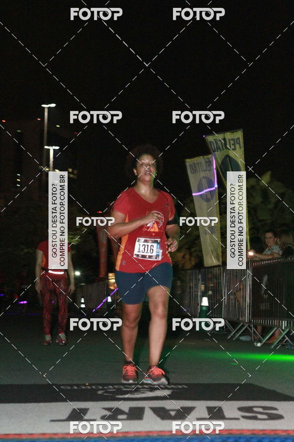 Buy your photos of the eventRun The Night - Rio de Janeiro on Fotop