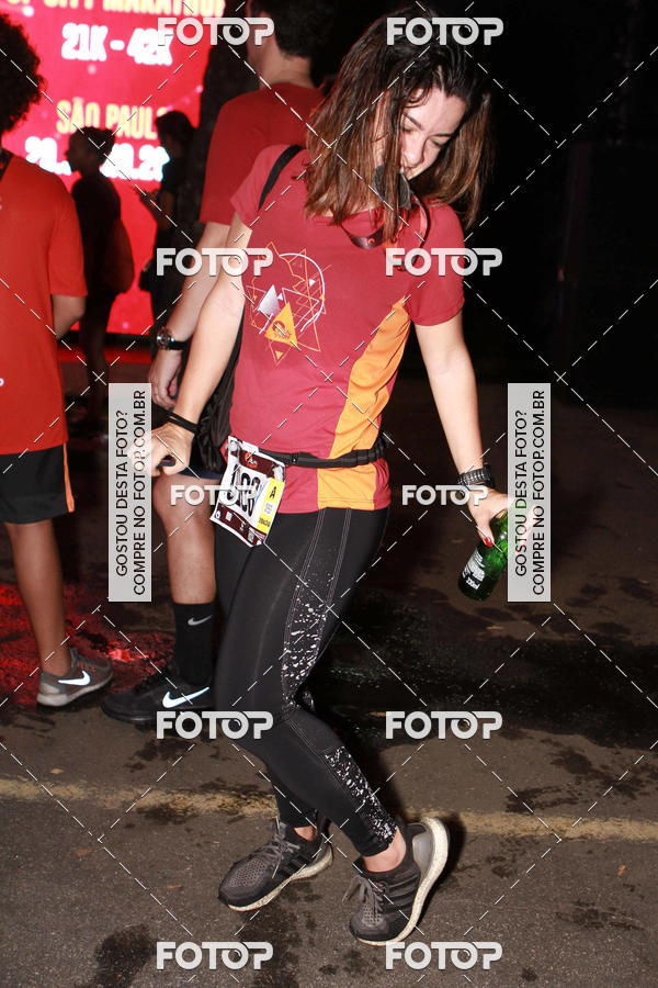 Buy your photos of the eventRun The Night - Rio de Janeiro on Fotop