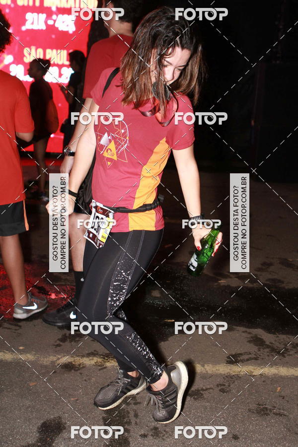 Buy your photos of the eventRun The Night - Rio de Janeiro on Fotop