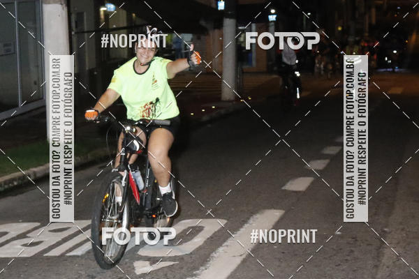 Buy your photos of the eventPEDALADA NOTURNA DO SESC AVENIDA PAULISTA 2020 - Equipe ASI on Fotop