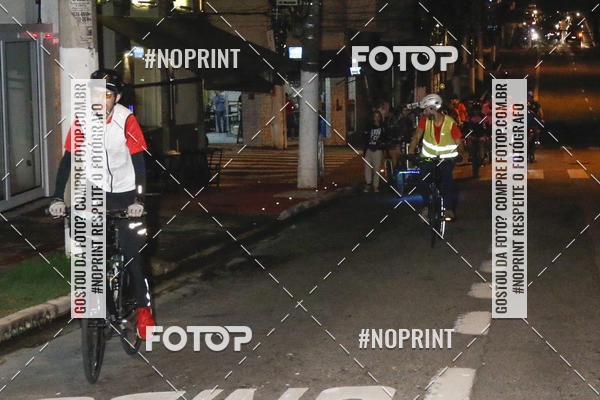 Buy your photos of the eventPEDALADA NOTURNA DO SESC AVENIDA PAULISTA 2020 - Equipe ASI on Fotop