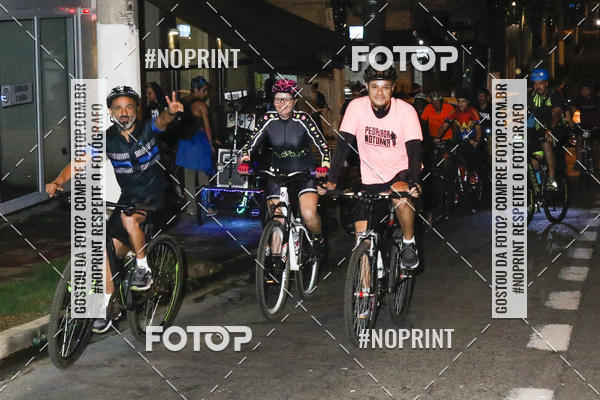 Buy your photos of the eventPEDALADA NOTURNA DO SESC AVENIDA PAULISTA 2020 - Equipe ASI on Fotop