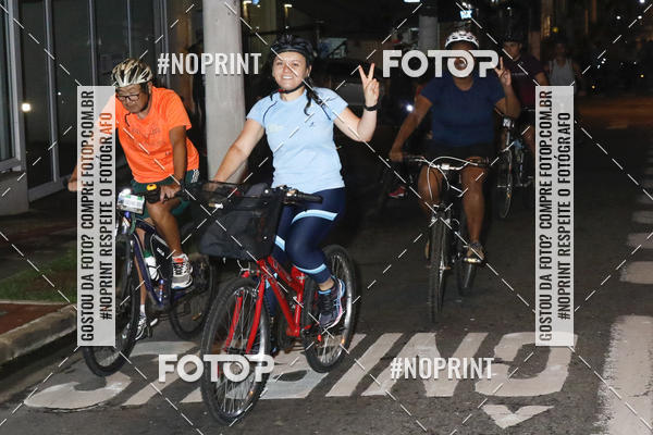 Buy your photos of the eventPEDALADA NOTURNA DO SESC AVENIDA PAULISTA 2020 - Equipe ASI on Fotop