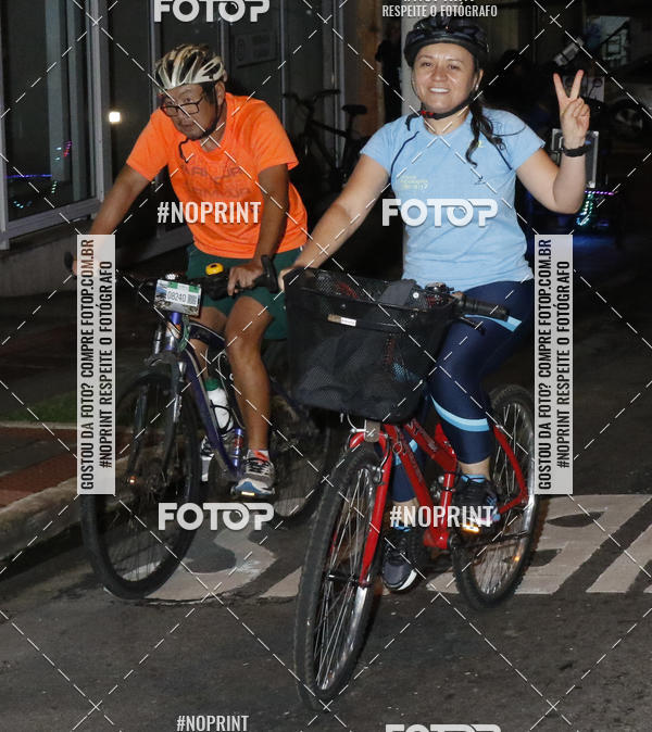Buy your photos of the eventPEDALADA NOTURNA DO SESC AVENIDA PAULISTA 2020 - Equipe ASI on Fotop