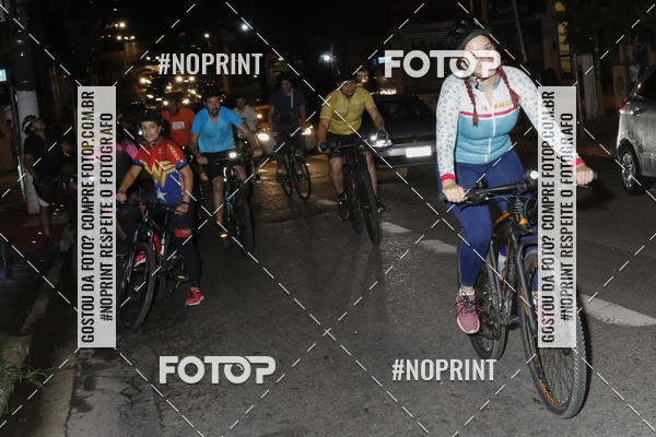 Buy your photos of the eventPEDALADA NOTURNA DO SESC AVENIDA PAULISTA 2020 - Equipe ASI on Fotop