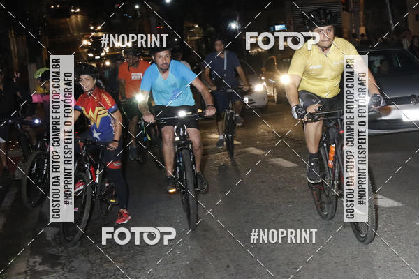 Buy your photos of the eventPEDALADA NOTURNA DO SESC AVENIDA PAULISTA 2020 - Equipe ASI on Fotop