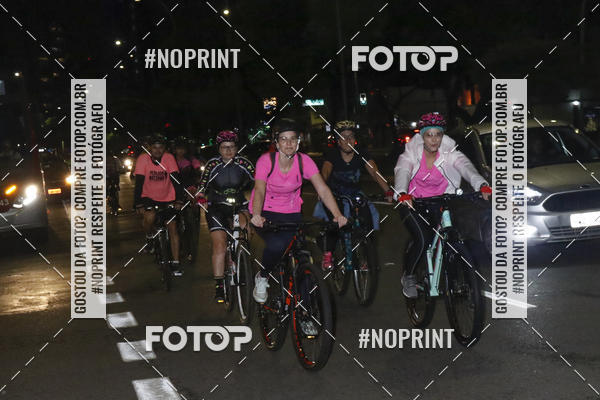 Buy your photos of the eventPEDALADA NOTURNA DO SESC AVENIDA PAULISTA 2020 - Equipe ASI on Fotop