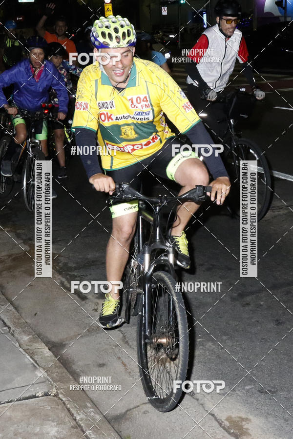 Buy your photos of the eventPEDALADA NOTURNA DO SESC AVENIDA PAULISTA 2020 - Equipe ASI on Fotop