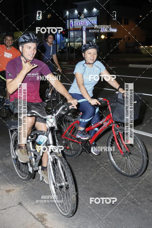 Buy your photos of the eventPEDALADA NOTURNA DO SESC AVENIDA PAULISTA 2020 - Equipe ASI on Fotop