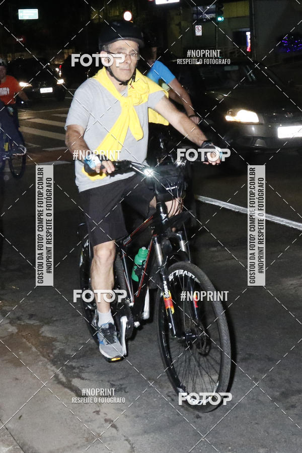 Buy your photos of the eventPEDALADA NOTURNA DO SESC AVENIDA PAULISTA 2020 - Equipe ASI on Fotop