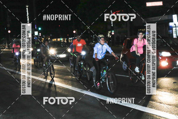 Buy your photos of the eventPEDALADA NOTURNA DO SESC AVENIDA PAULISTA 2020 - Equipe ASI on Fotop
