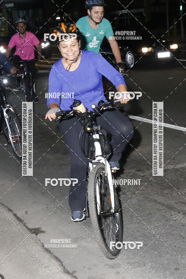 Buy your photos of the eventPEDALADA NOTURNA DO SESC AVENIDA PAULISTA 2020 - Equipe ASI on Fotop