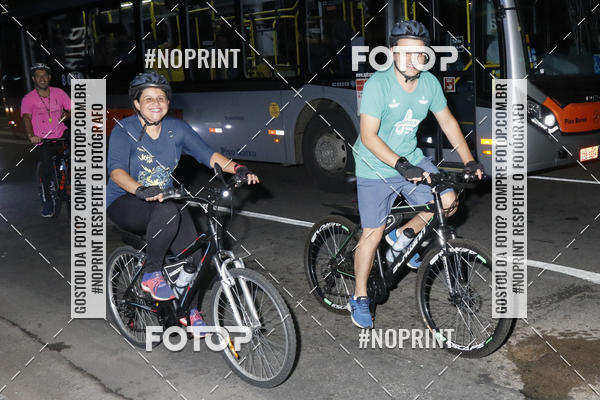 Buy your photos of the eventPEDALADA NOTURNA DO SESC AVENIDA PAULISTA 2020 - Equipe ASI on Fotop