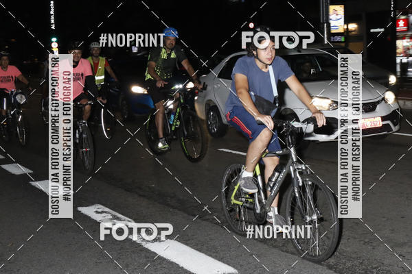 Buy your photos of the eventPEDALADA NOTURNA DO SESC AVENIDA PAULISTA 2020 - Equipe ASI on Fotop