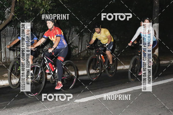 Buy your photos of the eventPEDALADA NOTURNA DO SESC AVENIDA PAULISTA 2020 - Equipe ASI on Fotop