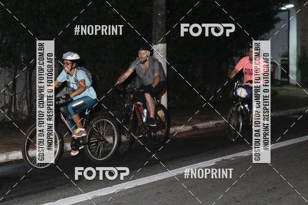 Buy your photos of the eventPEDALADA NOTURNA DO SESC AVENIDA PAULISTA 2020 - Equipe ASI on Fotop