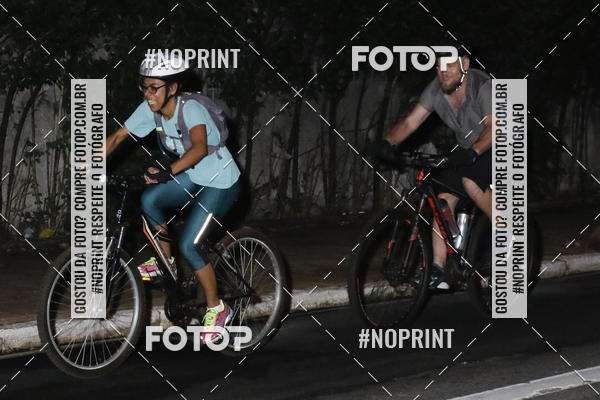 Buy your photos of the eventPEDALADA NOTURNA DO SESC AVENIDA PAULISTA 2020 - Equipe ASI on Fotop