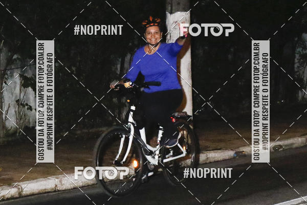 Buy your photos of the eventPEDALADA NOTURNA DO SESC AVENIDA PAULISTA 2020 - Equipe ASI on Fotop